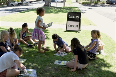 Kids Summer Workshop, mosaic making process