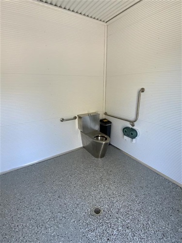 Toliet-2.jpg