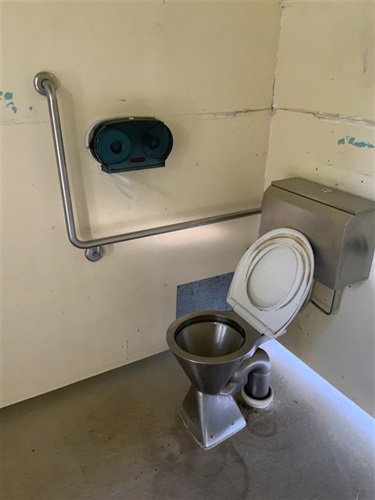 Toliet.jpg