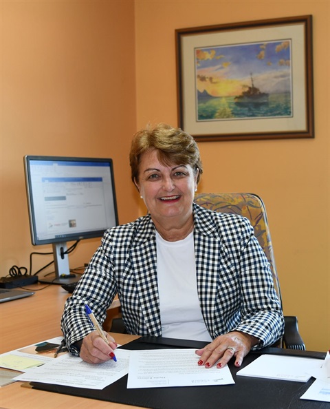 Cowra Mayor Ruth Fagan 1.jpg
